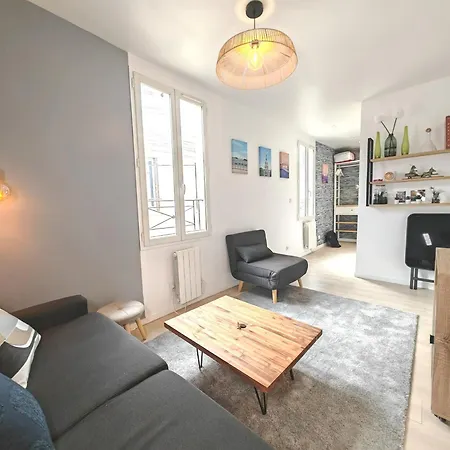 Cozy Flat - Metro 13-14 *